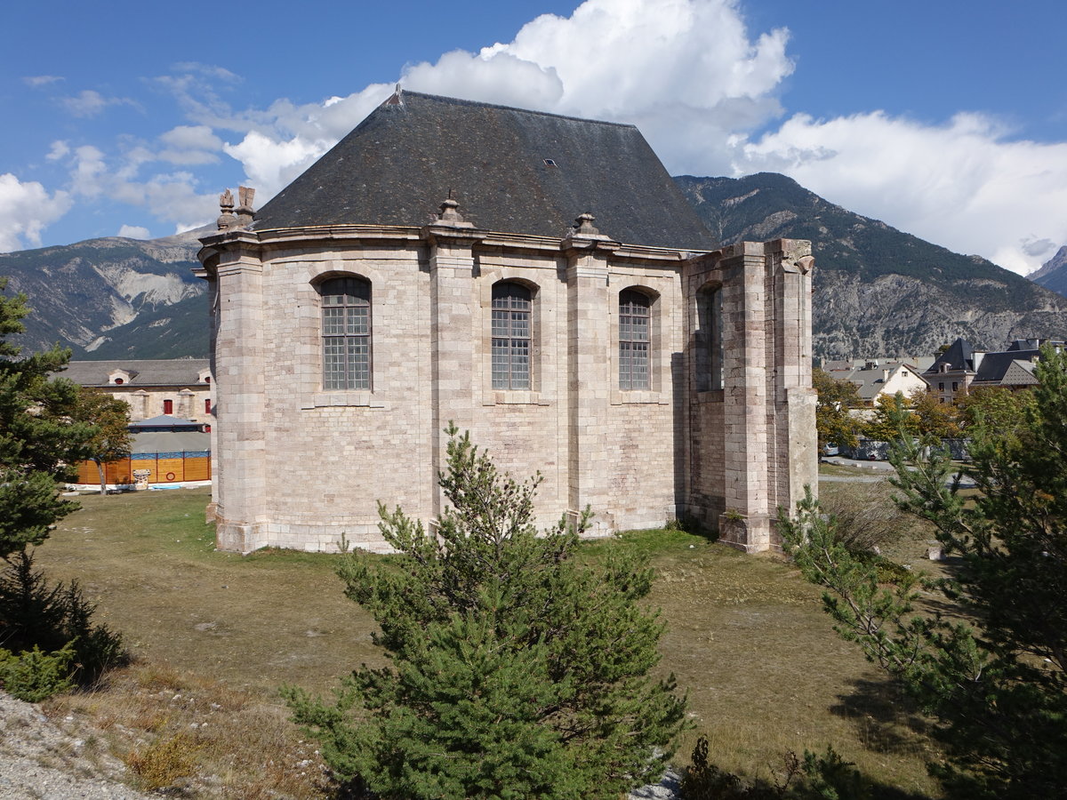 Mont-Dauphin, Kirche St. Louis am Parvis de Eglise (23.09.2017)