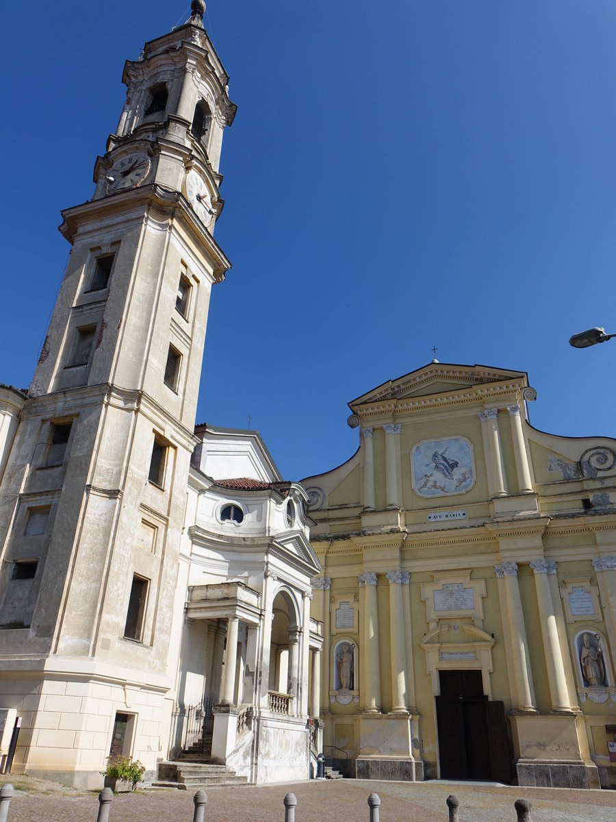 Montanaro, Chiesa della Assunta und St. Marta, Pfarrkirche erbaut von 1758 bis 1765 durch den Architekten Vittone, St. Marta erbaut von 1741 bis 1770 im hochbarocken Stil (04.10.2018)