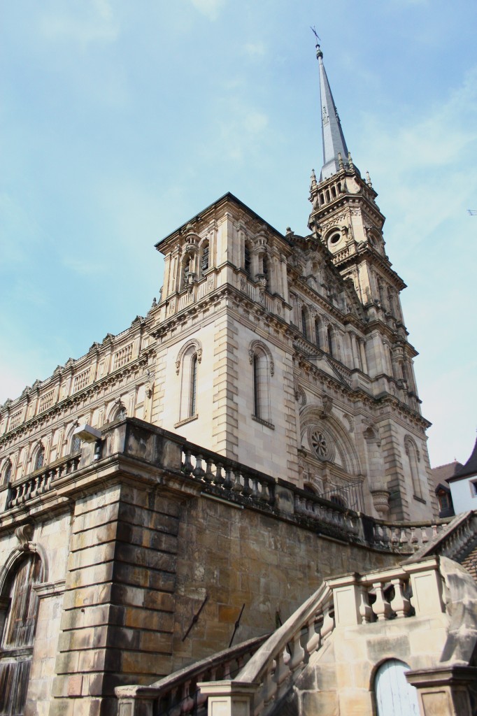 Montbeliard, Kath. Kirche Saint-Maimboeuf, erbaut von 1850 bis 1875 (05.10.2014)