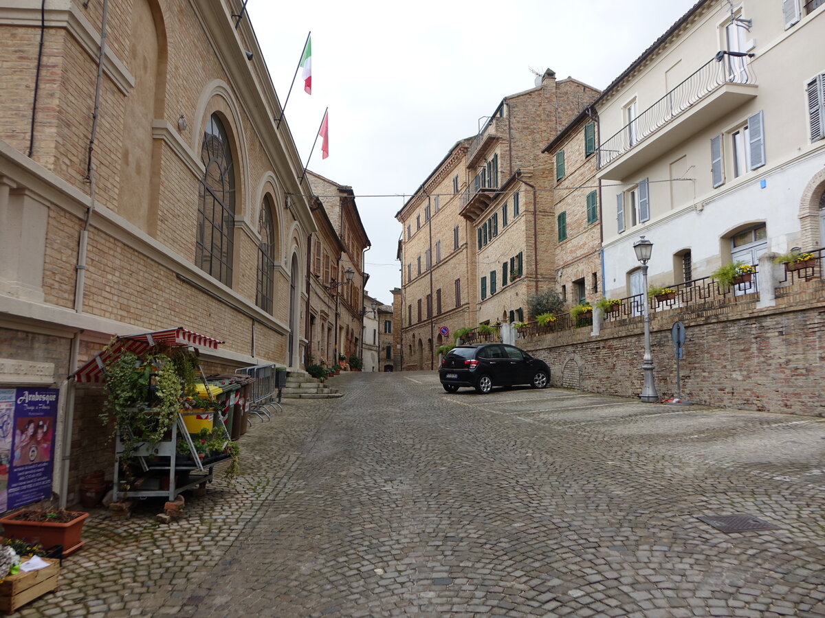 Montecassiano, Huser in der Via Camillo Fermi (31.03.2022)