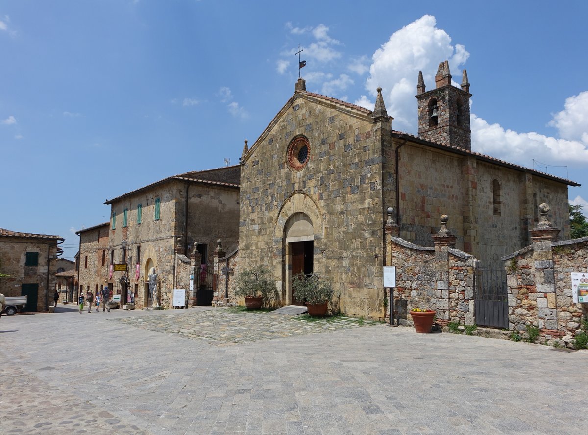 Monteriggioni, Pfarrkirche Santa Maria Assunta an der Piazza Roma (17.06.2019)