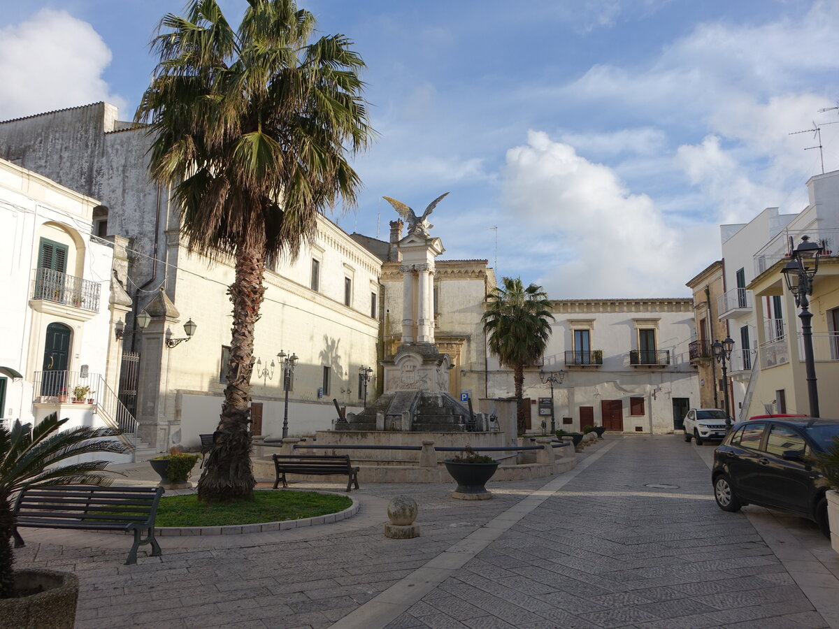 Montescaglioso, Monumento ai Caduti an der Piazza del Popolo (01.03.2023)