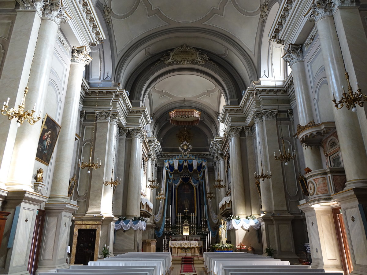 Montirone, Innenraum der San Lorenzo Kirche (08.10.2016)