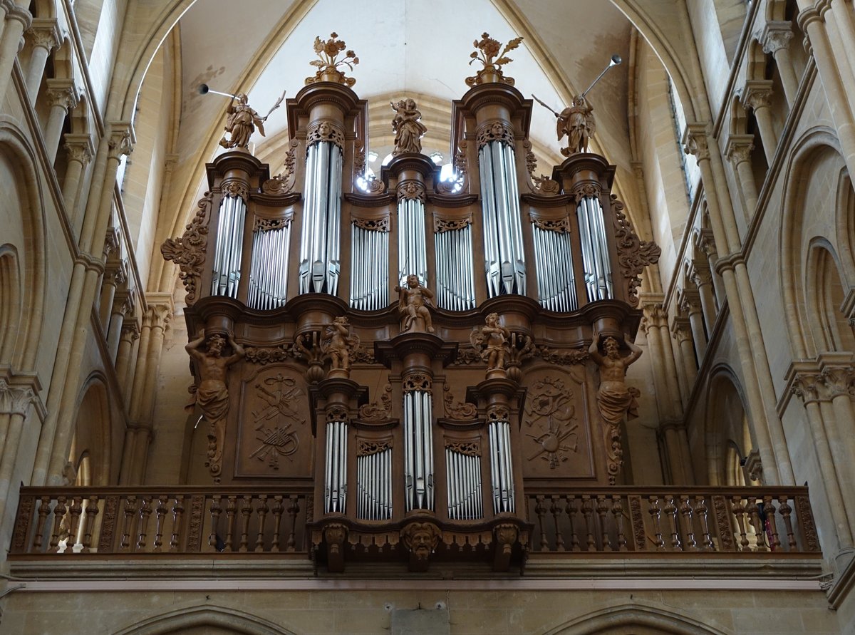 Mouzon, Orgel in der Notre Dame Kirche, erbaut 1725 durch Christophe Moucherel (16.05.2016)