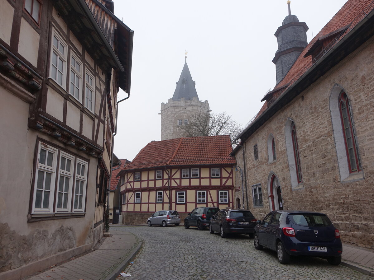 Mhlhausen, Rabenturm und Antoniuskapelle in der Holzstrae (13.11.2022)