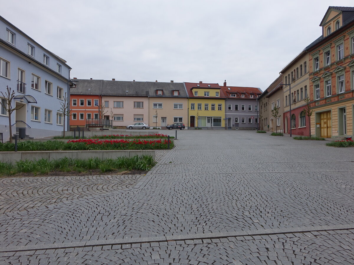 Mnchenbernsdorf, Huer am Marktplatz (29.04.2023)