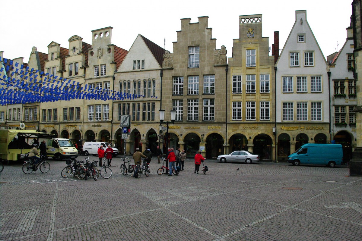 Mnster, Huser am Lambertikirchplatz (13.05.2010)