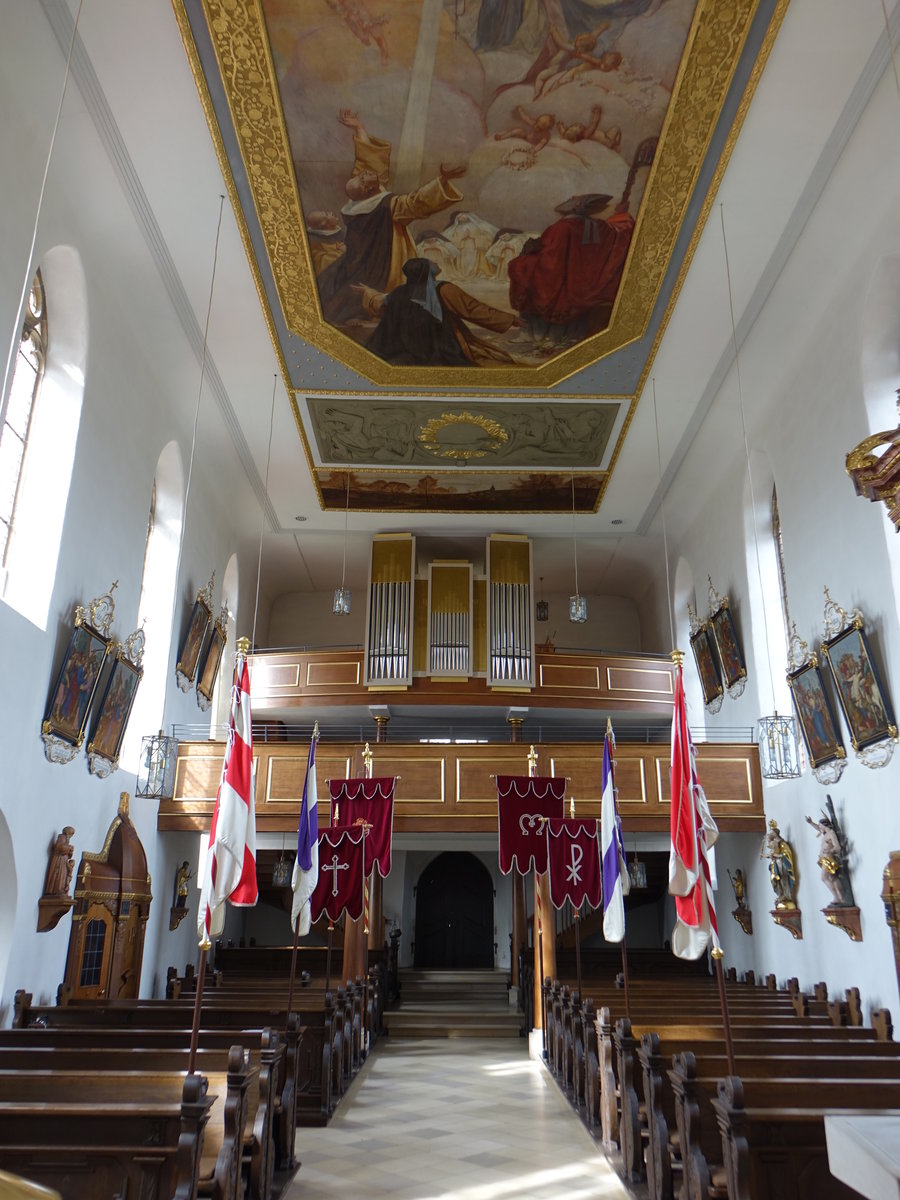 Mrsbach, Orgelempore und Deckengemlde in der St. Sebastian Kirche (09.04.2018)