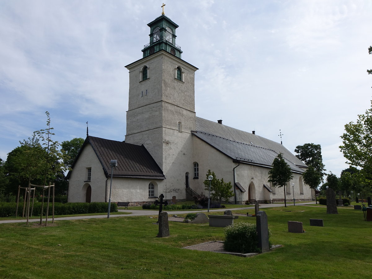 Munktorp, Ev. Davidskirche, Kirchturm und Vorhalle erbaut 1050, Langschiff 12. Jahrhundert (15.06.2016)