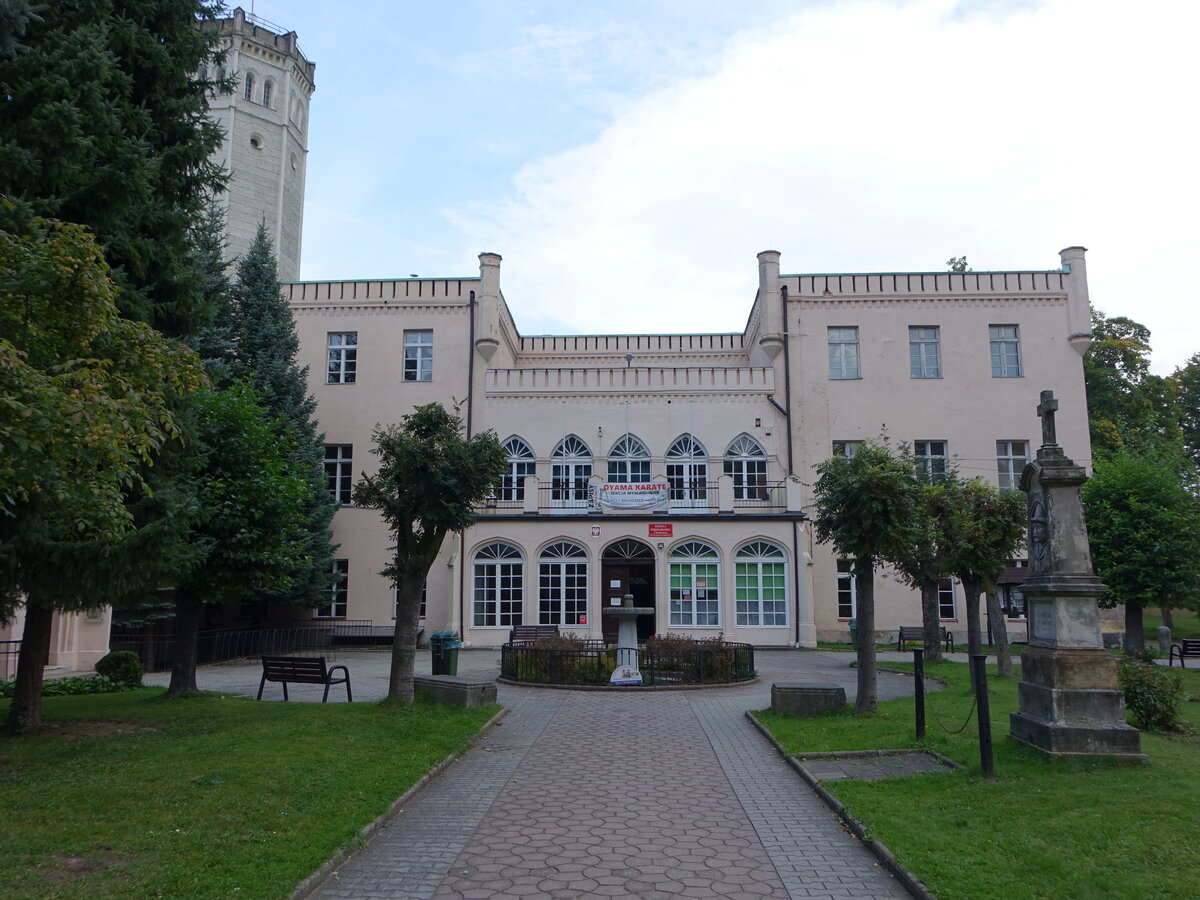 Myslakowice / Zillerthal-Erdmannsdorf, Schloss Erdmannsdorf, von 1832 bis 1909 eine Sommerresidenz der Hohenzollern (11.09.2021)