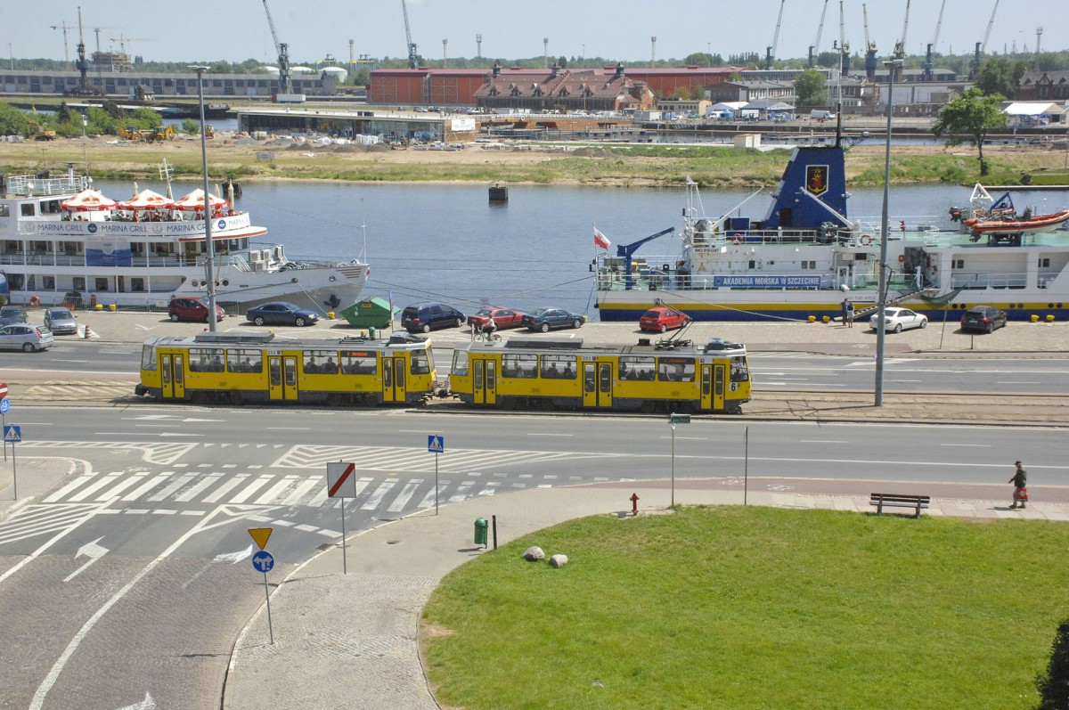 Nabrzeże Wieleckie Szczecin - Odra Zachodnia.

Stettin mit der Oder.

Aufnahmedatum: 27. Mai 2015.

