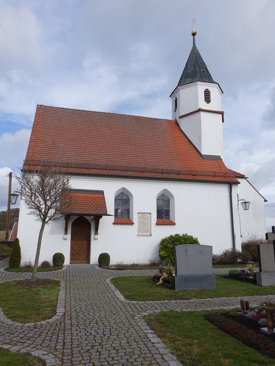 Nhermittenhausen, kath. St. Sebastian Kirche, Chorturmkirche, erbaut Ende des 14. Jahrhundert, Turmoberteil barock (06.03.2016)