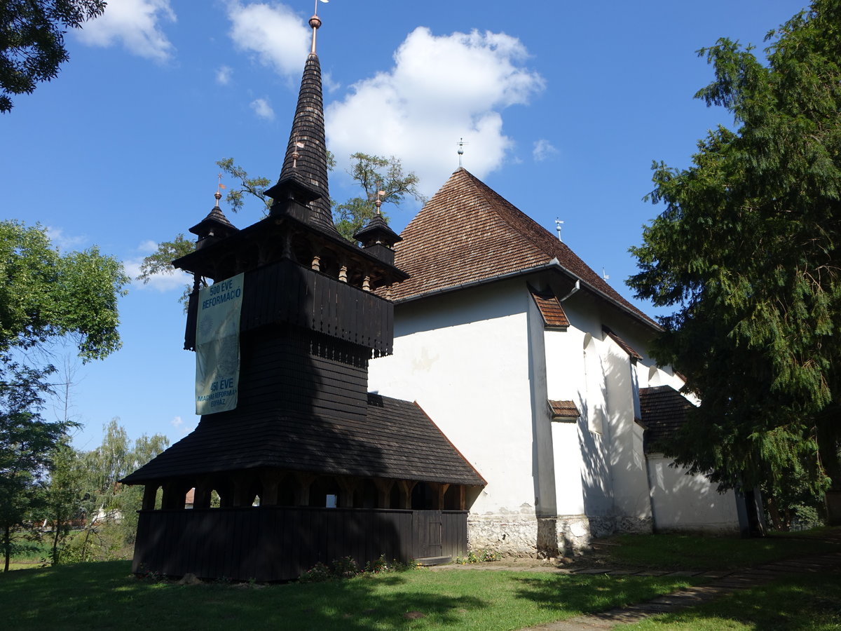 Nagyszekeres, reformierte Kirche, erbaut im 15. Jahrhundert, Glockenturm 18. Jahrhundert (07.09.2018)