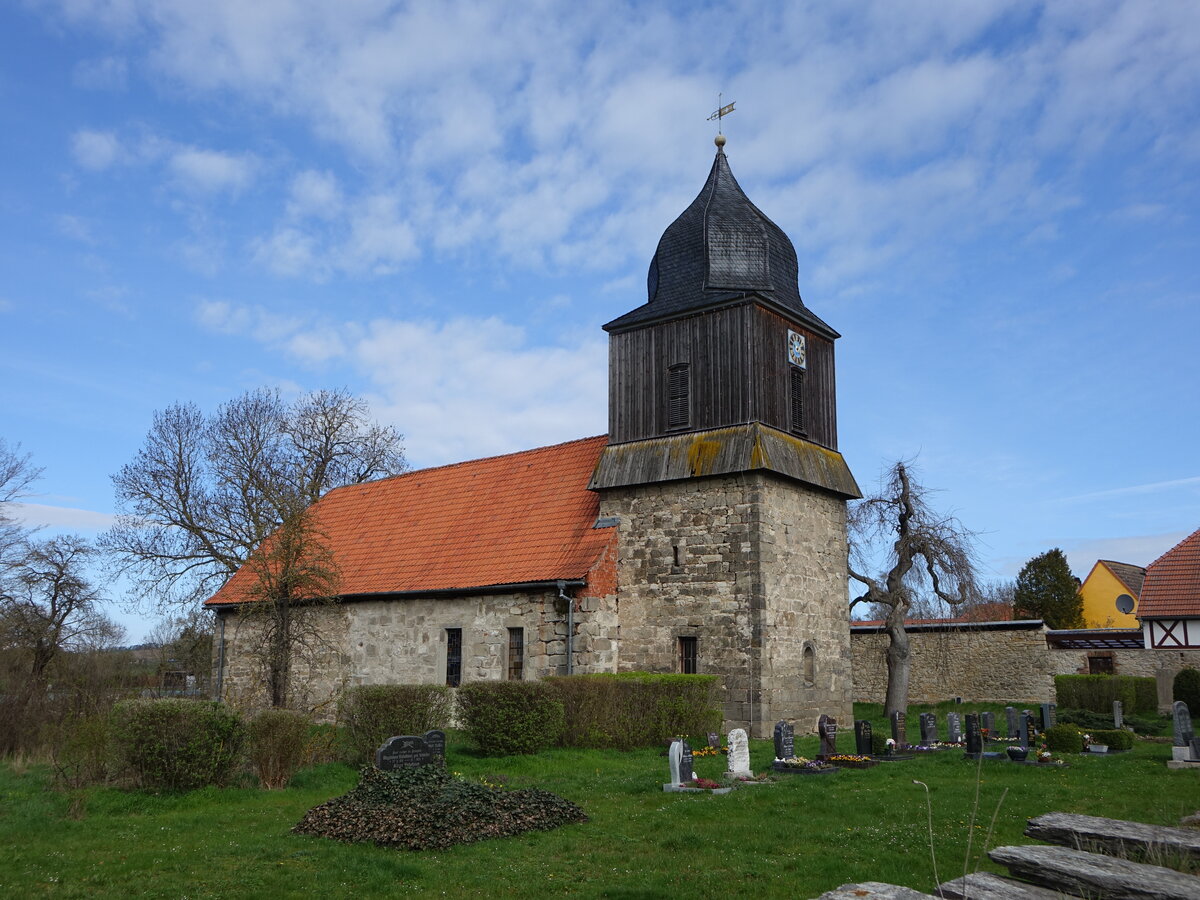Nahwinden, evangelische Dorfkirche, erbaut im 12. Jahrhundert (23.04.2023)