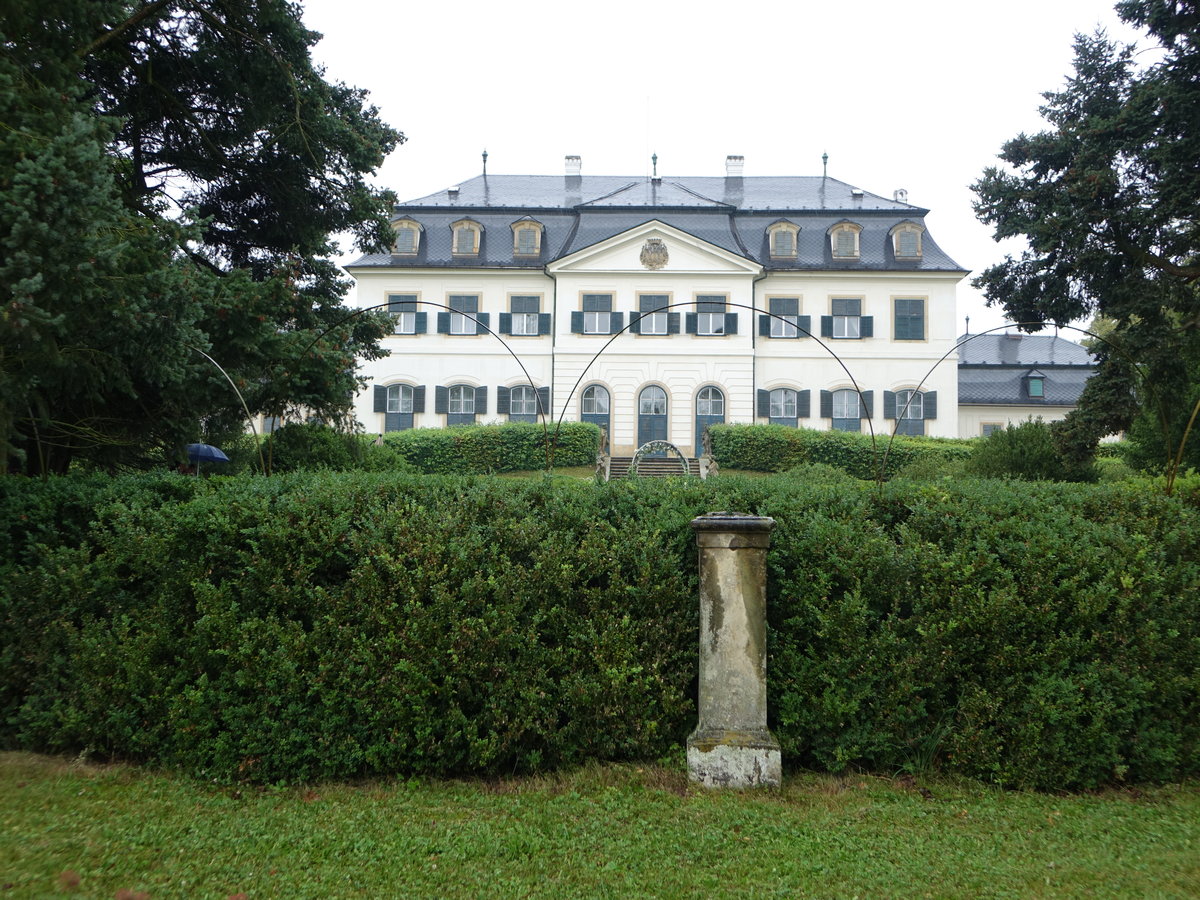 Namest na Hane / Namiescht, Barockschloss, erbaut von 1760 bis 1763 durch Graf Ferdinand Harrach (03.08.2020)