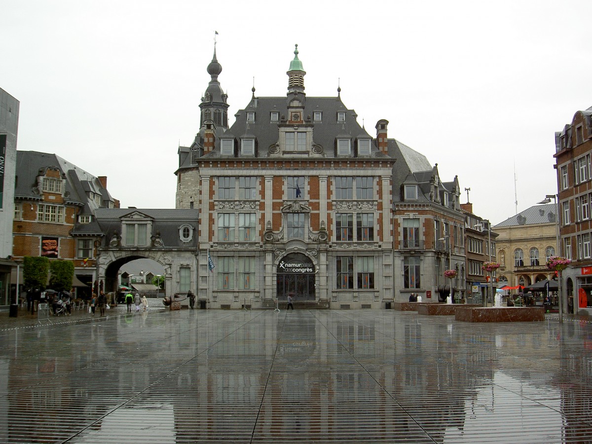 Namur, alte Kommerzkammer am Place de Armes (28.06.2014)