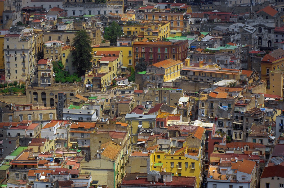 Neapel von Castel Sant'Elmo aus gesehen - Aufnahmedatum: 26. Juli 2011.