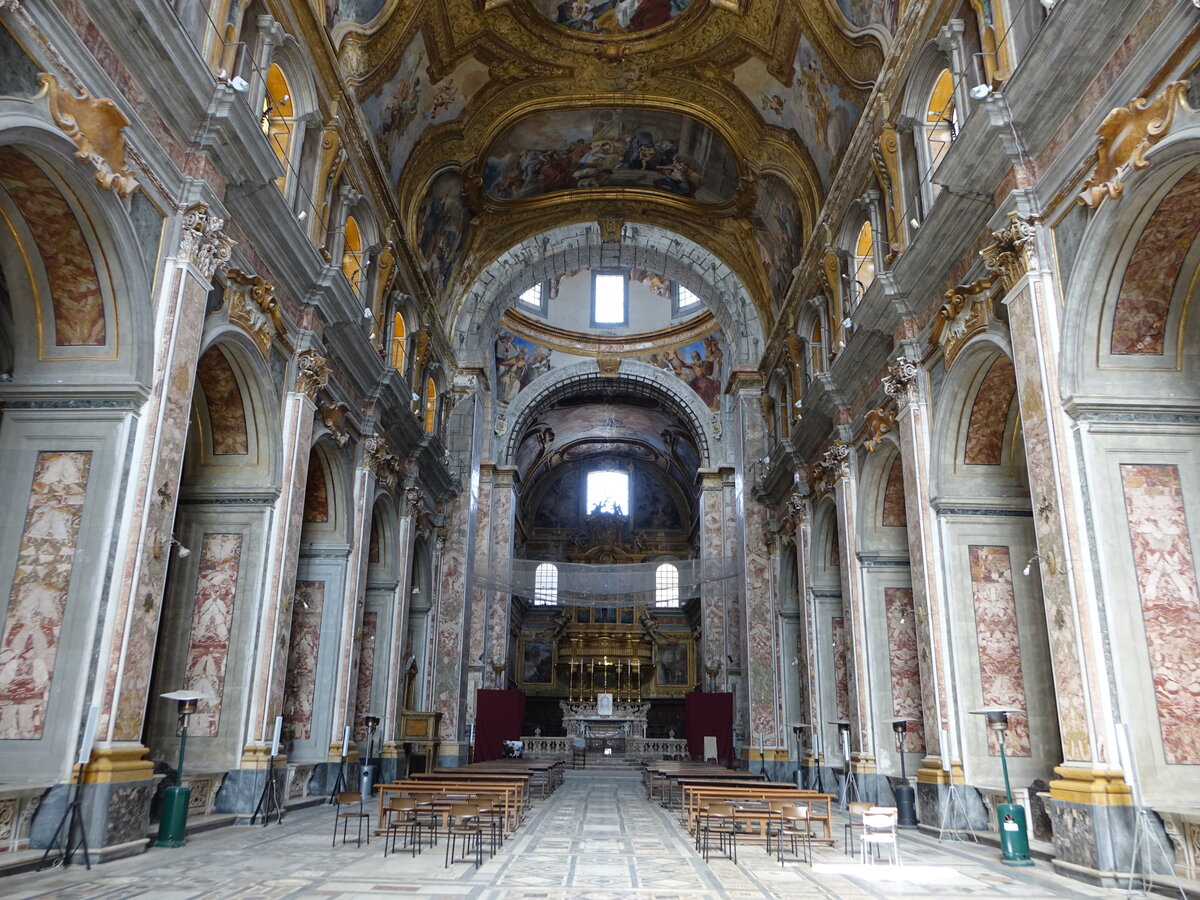 Neapel, Innenraum der Pfarrkirche St. Severino e Sossio, Hochaltar von Cosimo Fanzago (23.09.2022)