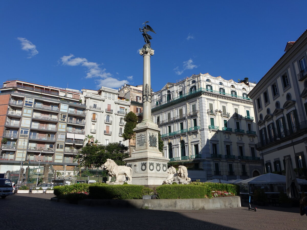 Neapel, Monumento al Martiri Napoletani an der Piazza dei Martiri (22.09.2022)