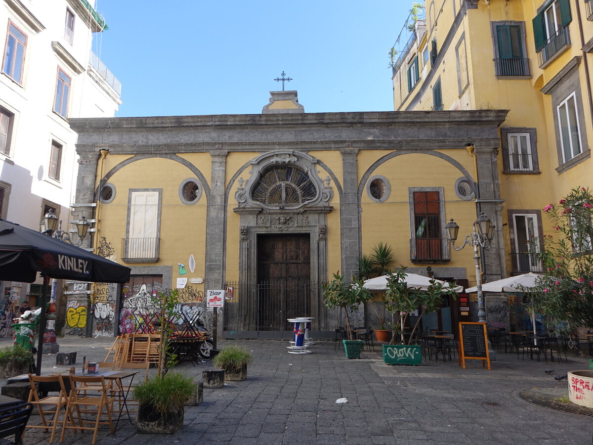 Neapel, Pfarrkirche St. Cosmas e Damiano, erbaut im 16. Jahrhundert (22.09.2022)
