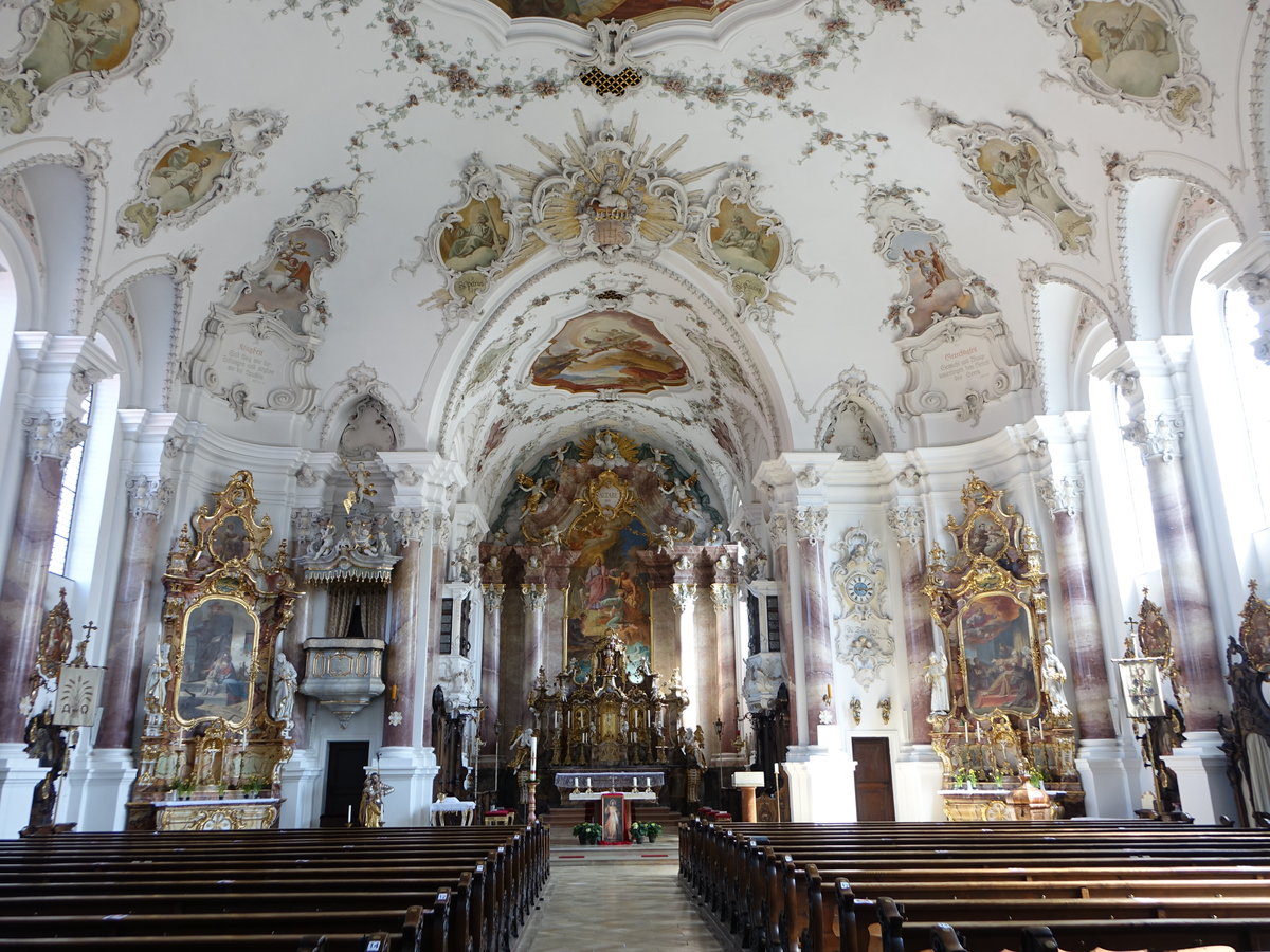 Nesselwang, Neurokoko Innenraum der Pfarrkirche St. Andreas (26.04.2021)