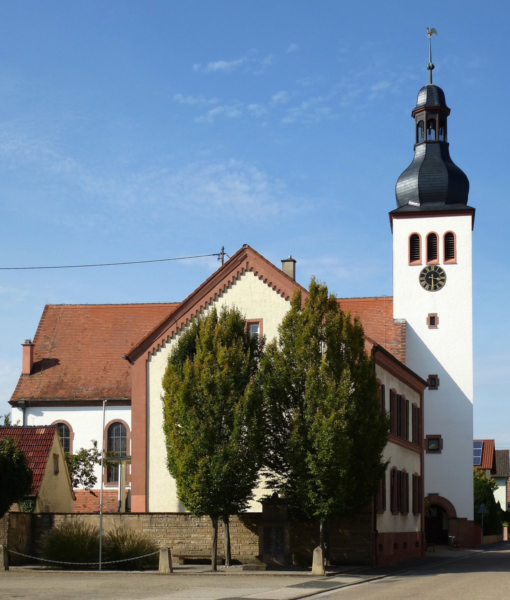 Neuburg am Rhein, die evangelische Kirche, erbaut 18.-19.Jahrhundert, Sept.2017