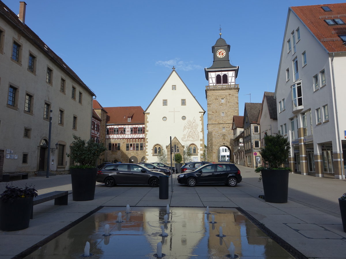 Neuenstadt am Kocher, Oberer Torturm und Ev. St. Nikolaus Kirche (29.04.2018)