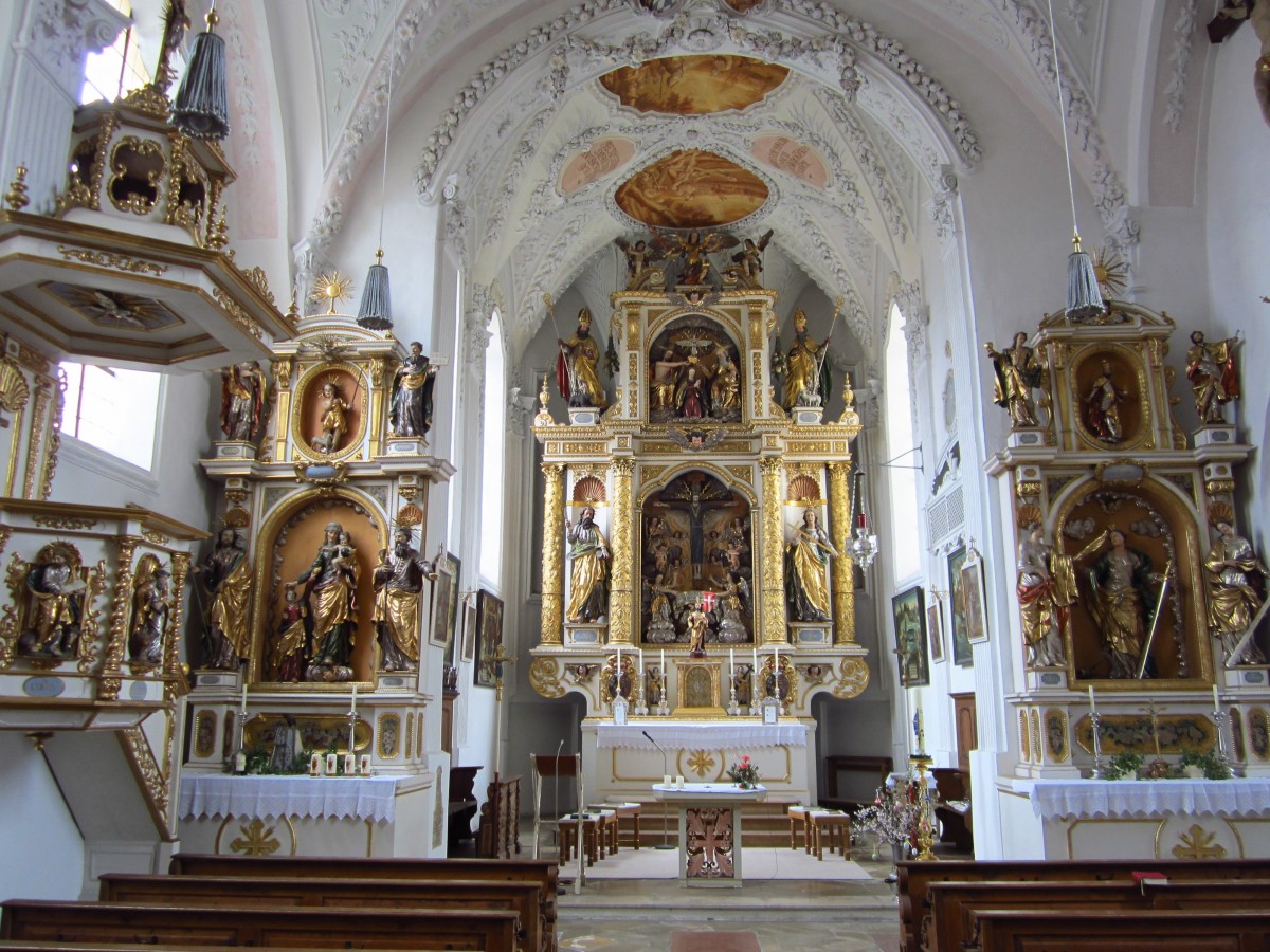 Neufahrn, barocke Altre und Kanzel der Hl. Geist und Wilgefortis Kirche (15.04.2012)