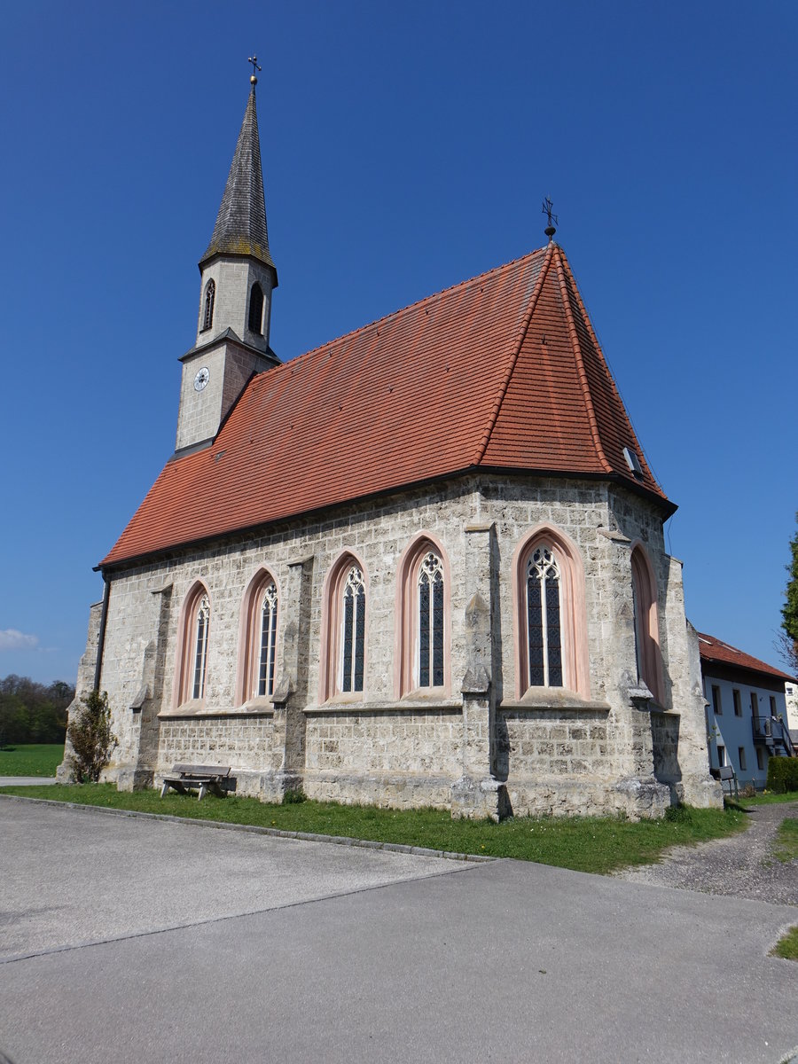 Neuhofen, Filialkirche St. Nikolaus, kleiner Tuffsteinbau mit Dachreiter, im Kern noch erstes Viertel 16. Jahrhundert (09.04.2017)