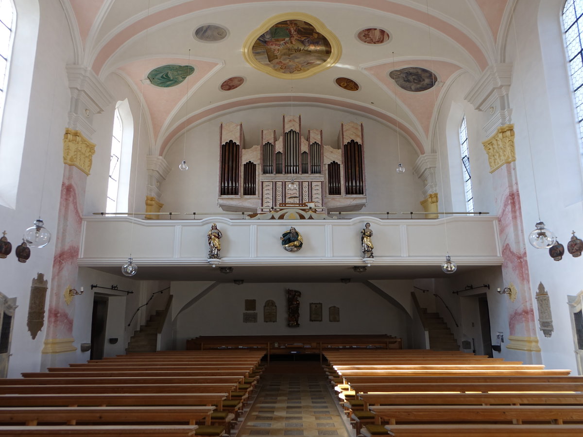 Neukirchen vorm Wald, Orgelempore in der Pfarrkirche St. Martin (22.10.2018)