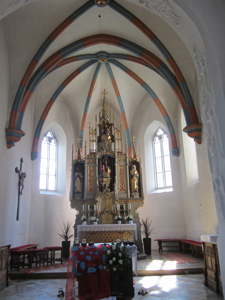 Neunstetten, neugotischer Hochaltar der Pfarrkirche St. Veit (16.06.2013)