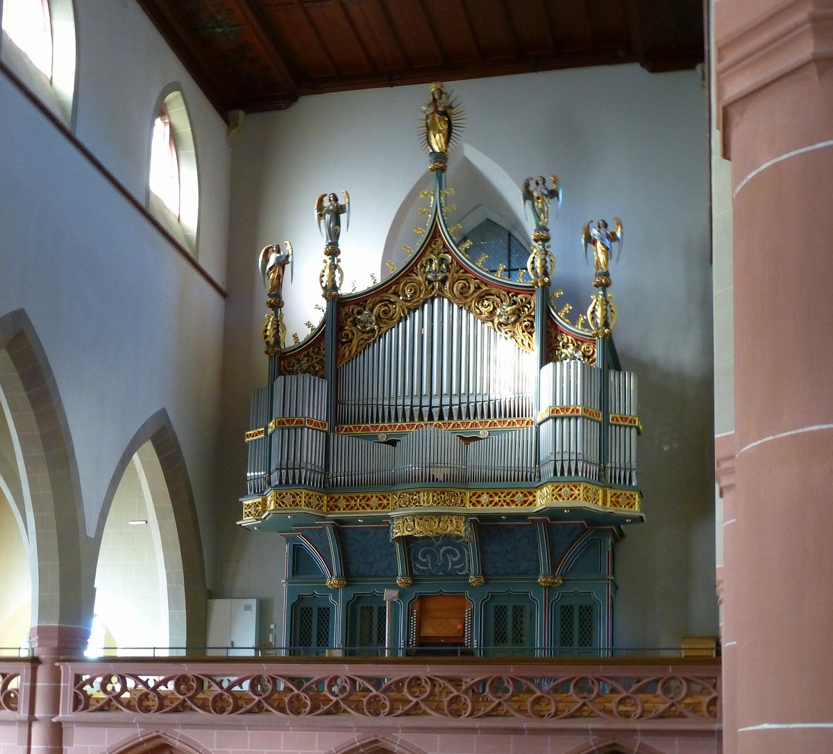 Neustadt, die Orgel im St.Jakobusmnster stammt von 1910, wurde 1995 erneuert und erweitert, Nov.2015