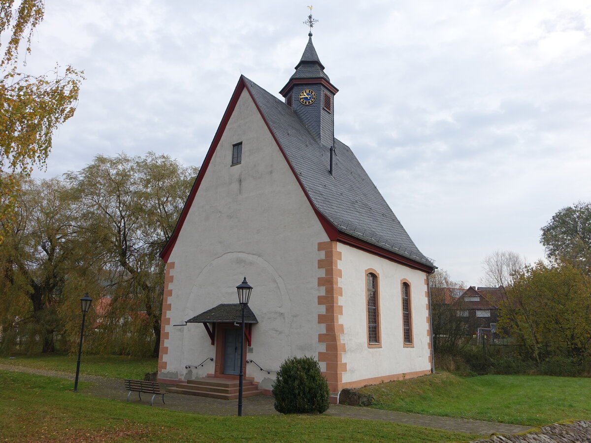 Nieder-Seemen, evangelische Kirche, erbaut im 13. Jahrhundert (30.10.2021)