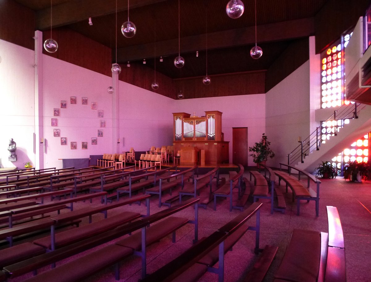 Niederbhl, St.Laurentius-Kirche, Blick zur Orgel im Seitenbereich, Sept.2015 