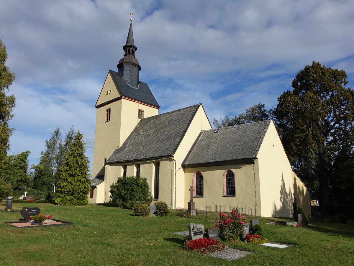 Niedercrossen, evangelische Kirche, romanische Saalkirche erbaut im 13. Jahrhundert (19.09.2023)