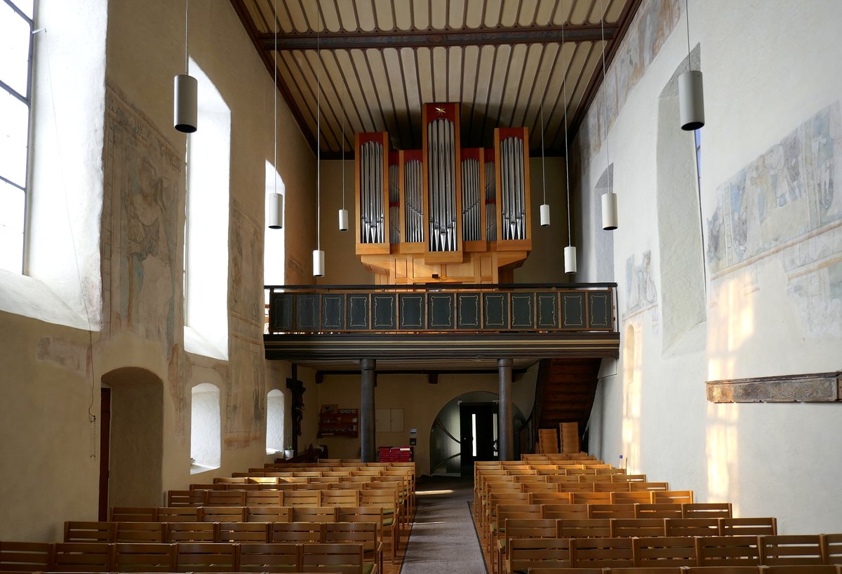 Niedereggenen, Blick zur Orgelempore in der evangelischen Kirche, mit der Orgel vom Freiburger Orgelbau Spth, Okt.2019