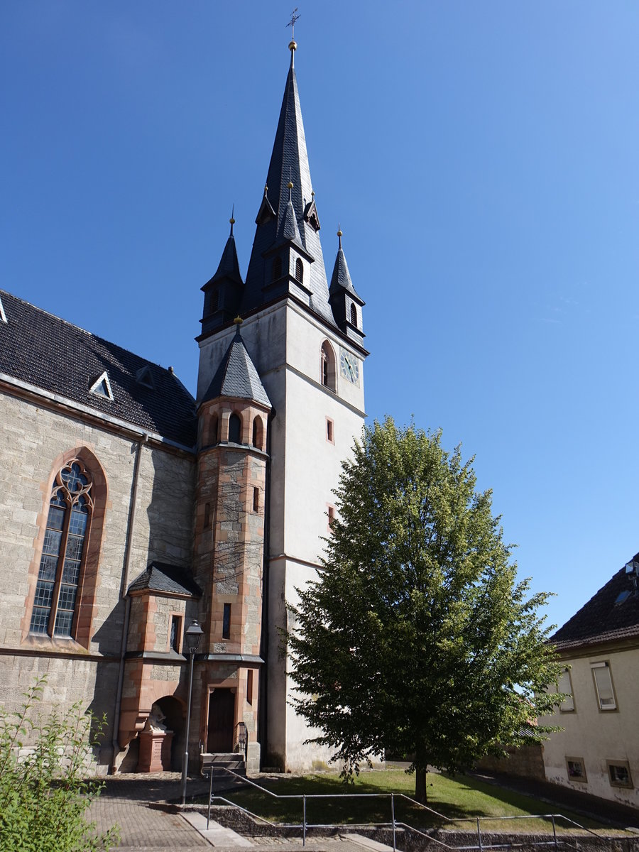 Niederlauer, neugotische kath. St. Katharina Kirche, erbaut 1888 (08.07.2018)