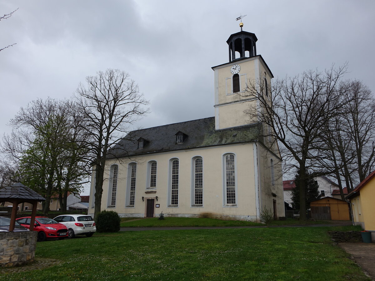 Niederpllnitz, evangelische St. Trinitatis Kirche, erbaut von 1818 bis 1821 (29.04.2023)