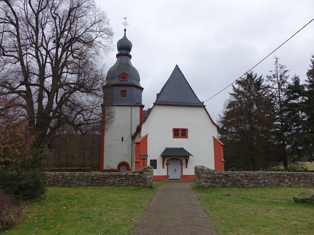 Niederseelbach, evangelische St. Johannes Kirche, erbaut im 15. Jahrhundert (29.01.2022)