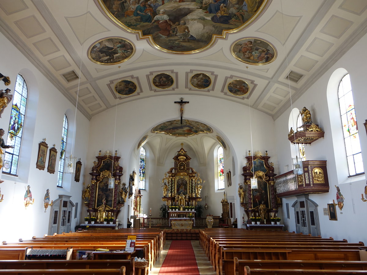 Niederwinkling, neubarocker Innenraum der St. Wolfgang Kirche (14.11.2016)