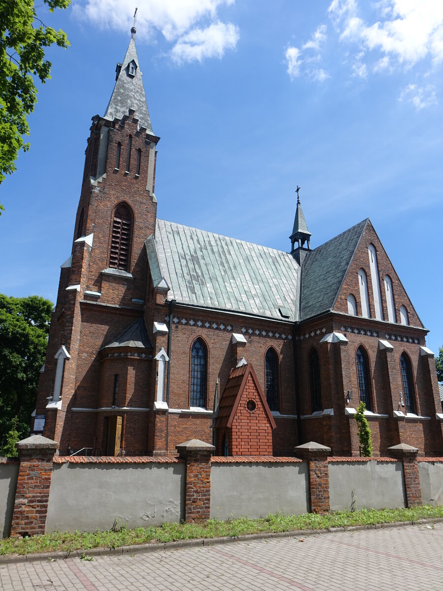 Niemce, Pfarrkirche St. Ignatius, erbaut von 1906 bis 1909 durch Jan Brzosko (15.06.2021)