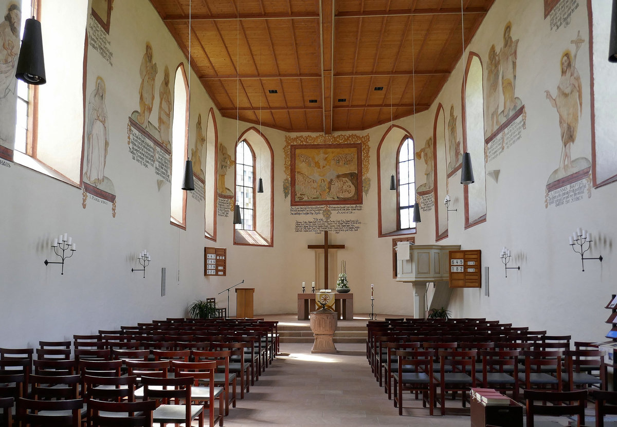 Nimburg, Blick zum Altar in der Bergkirche, Juni 2020
