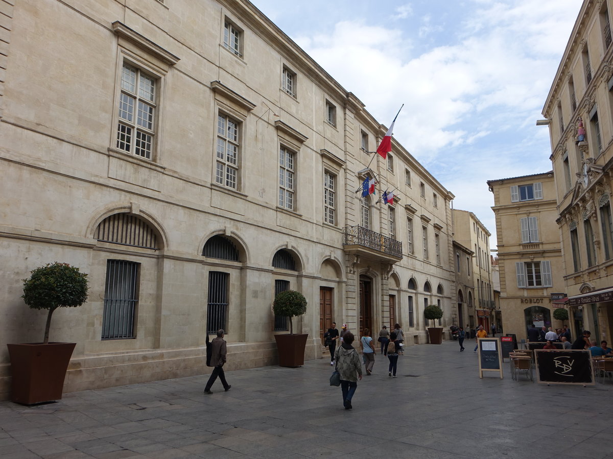 Nimes, Rathaus in der Rue de la Tresorerie in der Altstadt (25.09.2017)