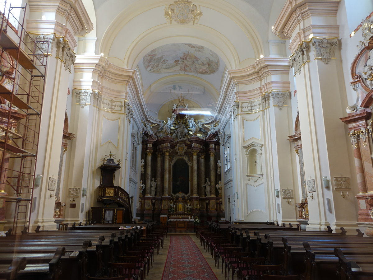 Nitra, barocker Innenraum in der Klosterkirche St. Ladislav (28.08.2019)