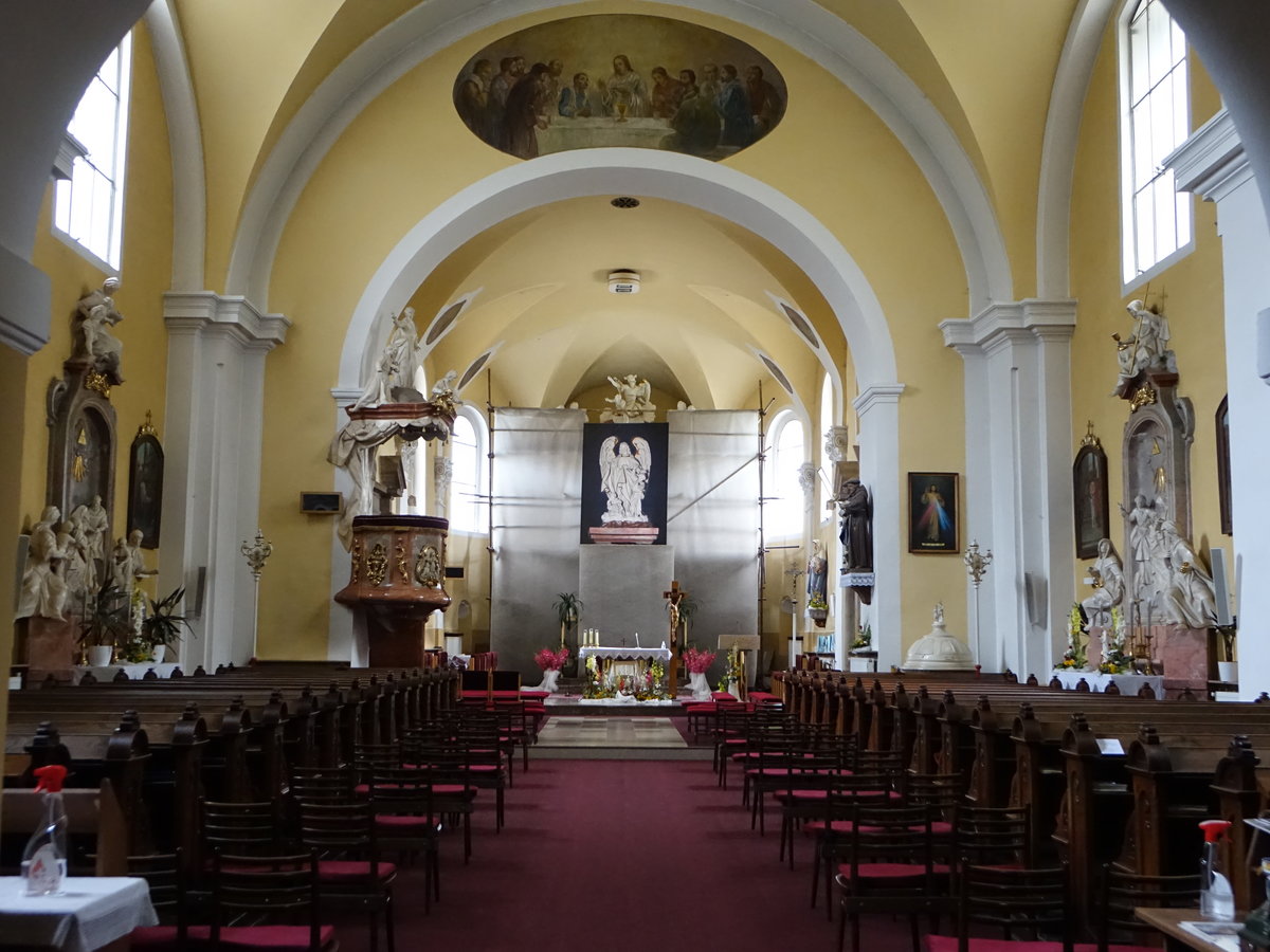 Nivnice / Niwnitz, barocker Innenraum der Schutzengel Kirche (02.08.2020)