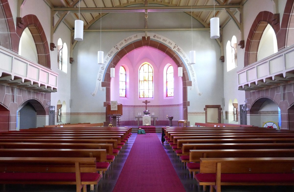 Nonnenweier, Blick zum Altar in der evangelischen Kirche, April 2020