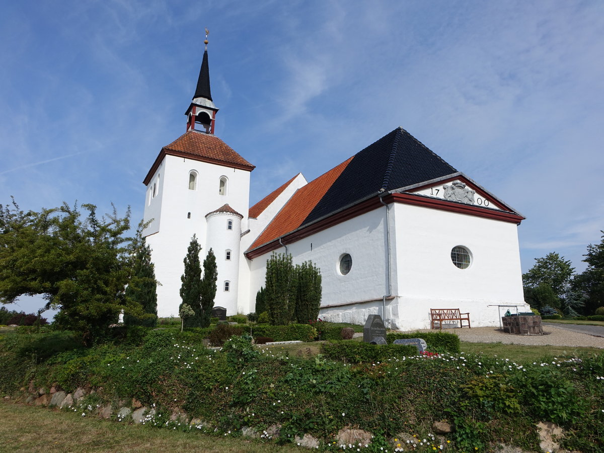 Nordborg, Ev. Kirche, erbaut ab 1250, Kirchturm von 1789 (20.07.2019)