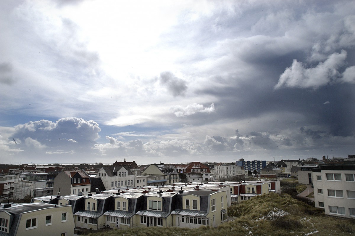 Norderney vom Januskopf aus gesehen. Aufnahme: April 2008.