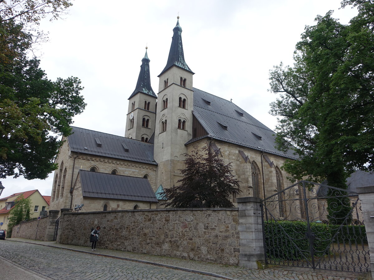Nordhausen, Dom zum Heiligen Kreuz, erbaut im 13. Jahrhundert, sptgotisches Langhaus von 1450 (30.06.2023)