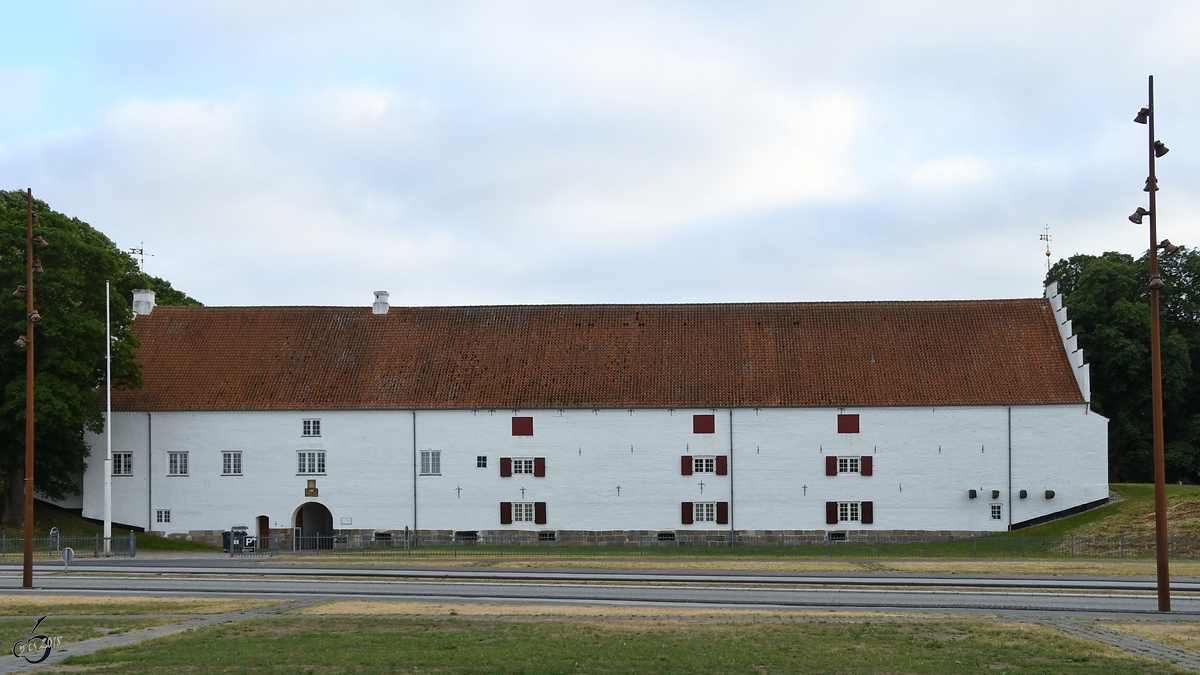 Nordseite des Ålborghus Slot, welches von 1539 bis 1555 errichtet und in der ersten Hälfte des 17. Jahrhunderts umgebaut wurde. (Aalborg, Juni 2018)